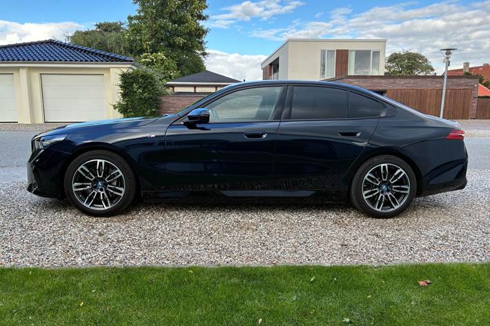 undefined BMW i5 fra 2024