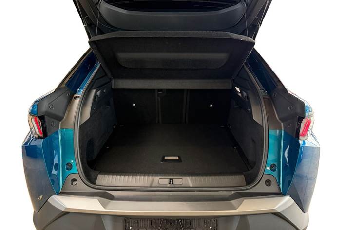 Blå Peugeot e-3008 fra 2025