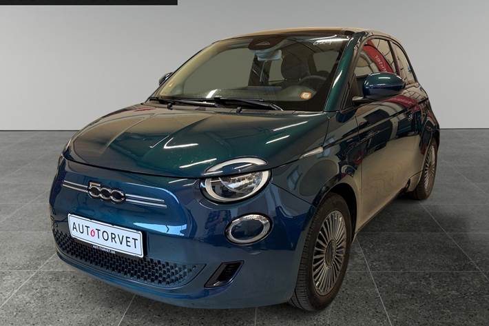 Blå Fiat 500e fra 2022