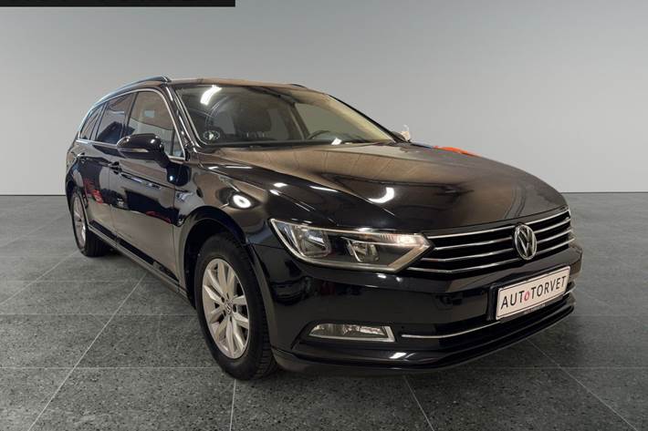 Sort VW Passat fra 2018