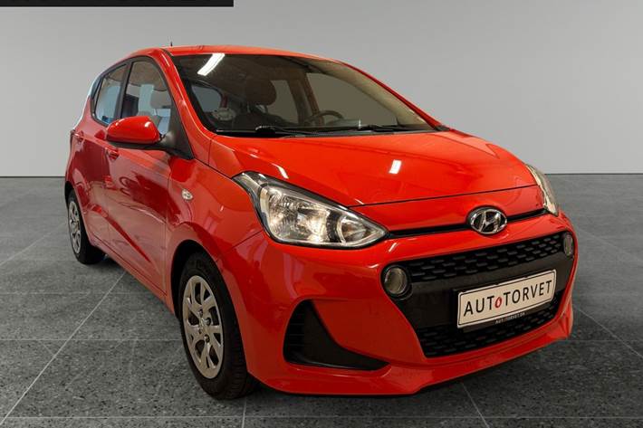 Rød Hyundai i10 fra 2020