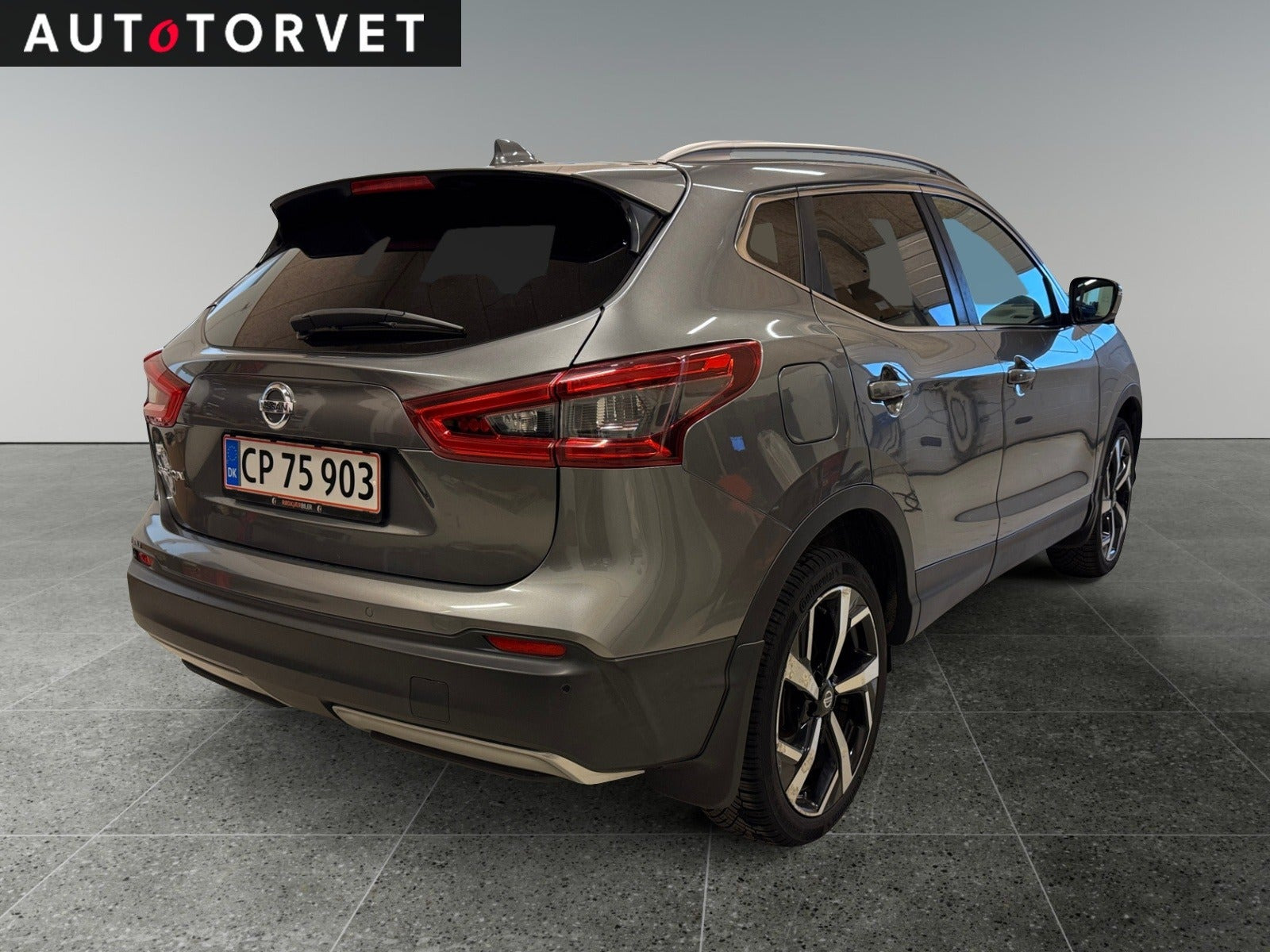 Sølv Nissan Qashqai fra 2018