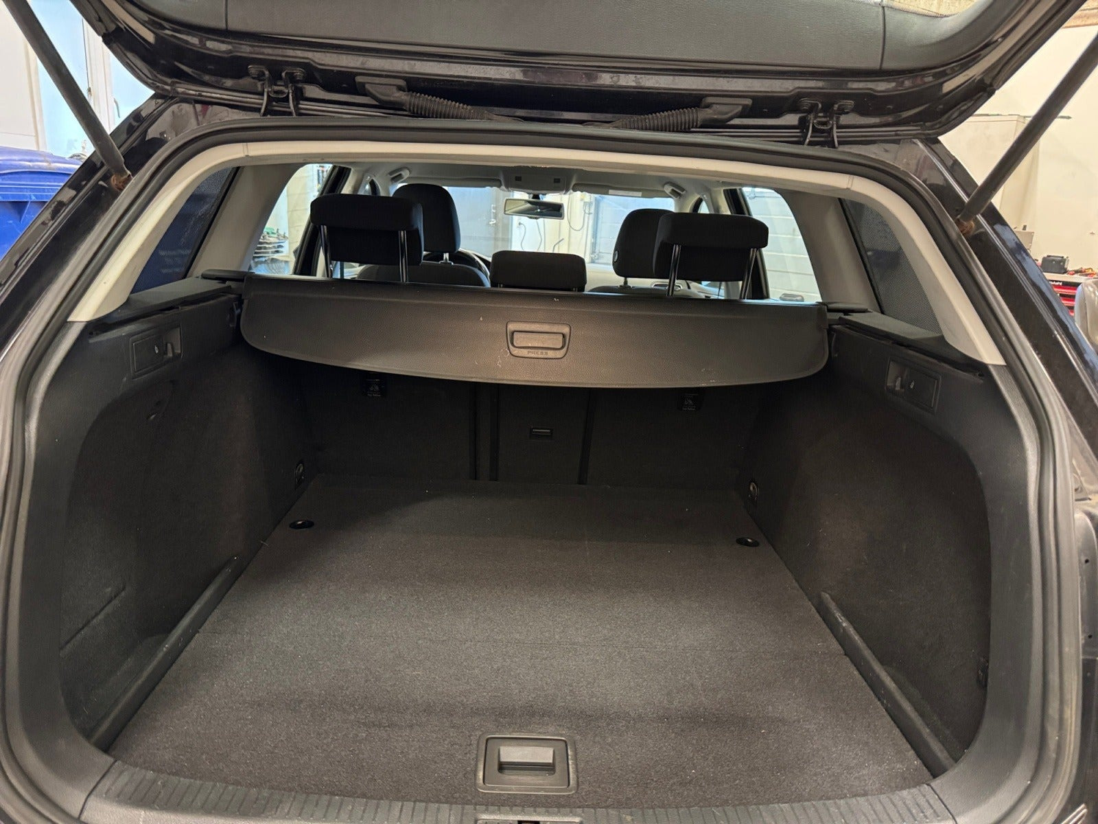 Sort VW Golf VII fra 2015
