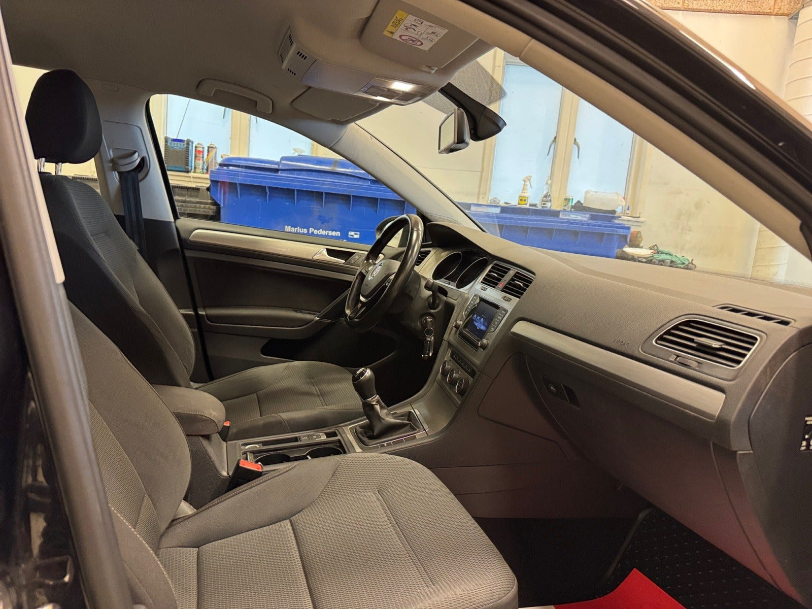 Sort VW Golf VII fra 2015