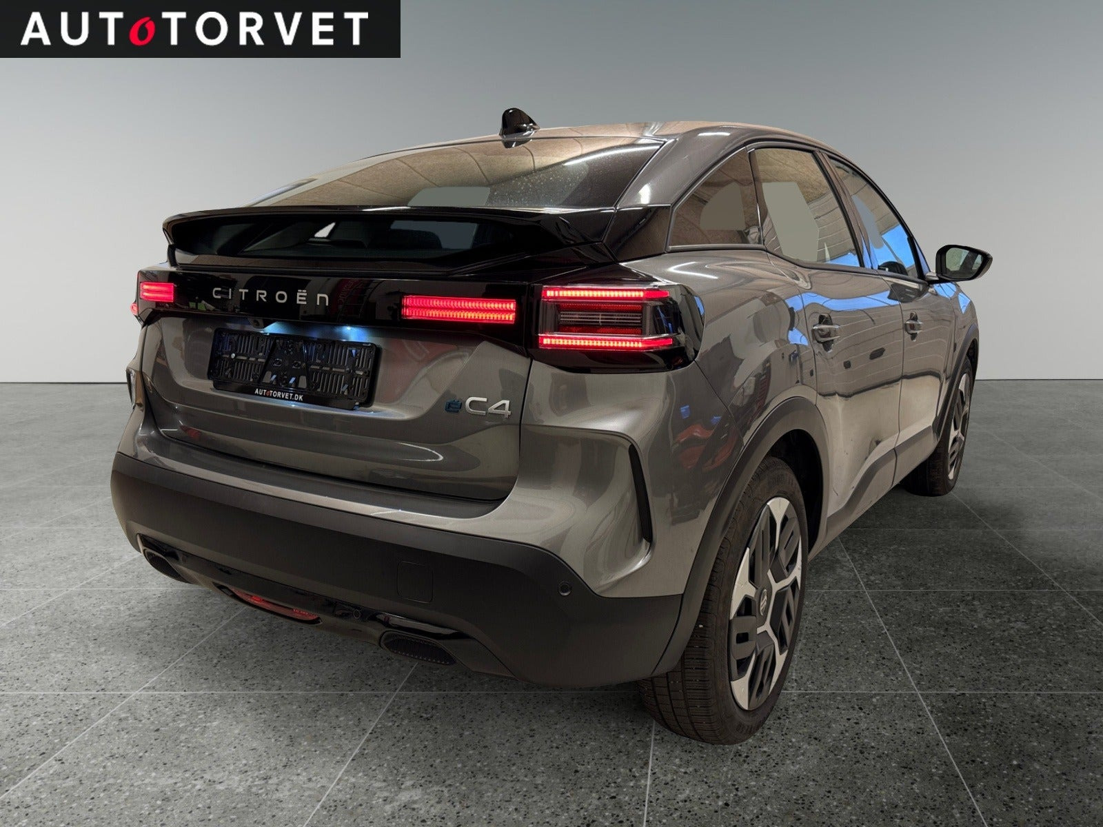 Grå Citroën ë-C4 fra 2025