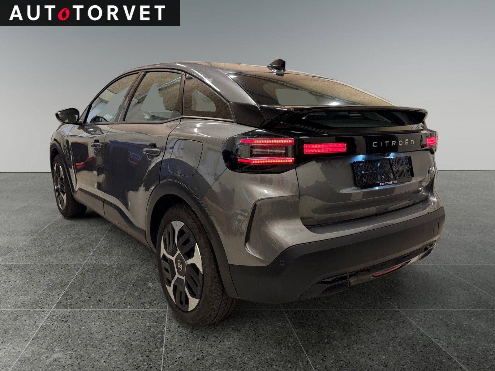 Grå Citroën ë-C4 fra 2025
