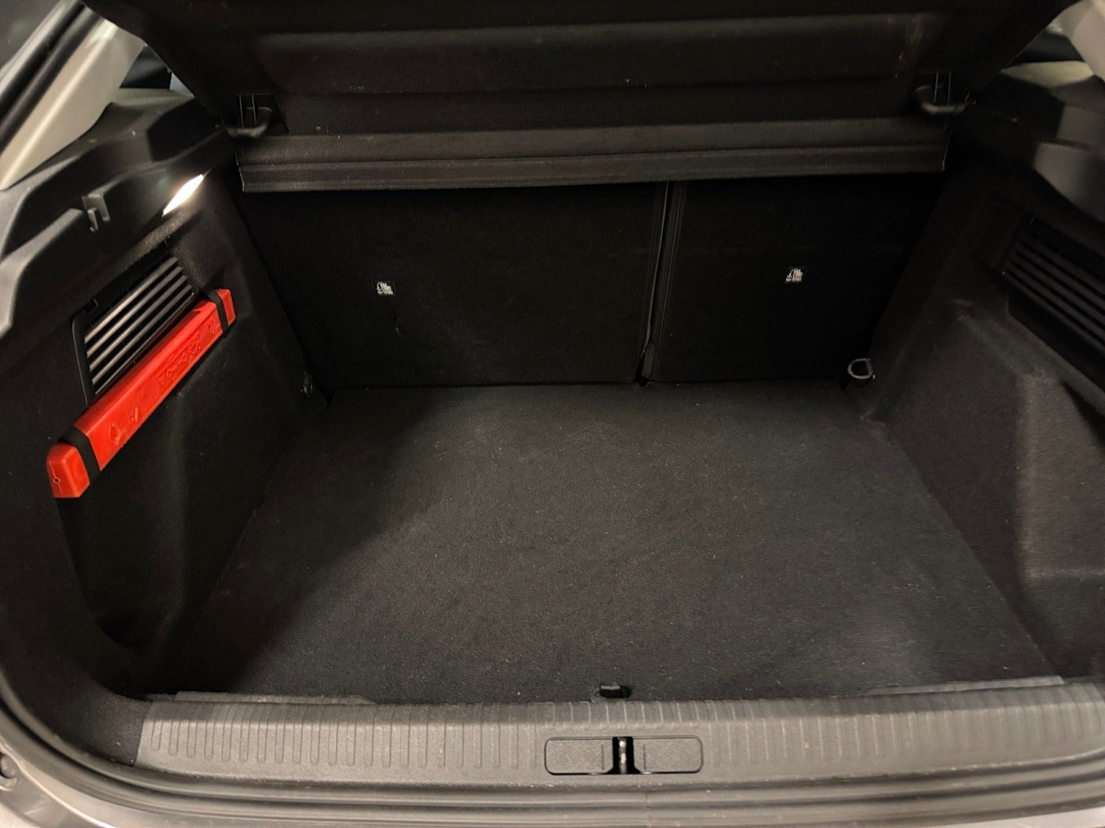 Grå Citroën ë-C4 fra 2025