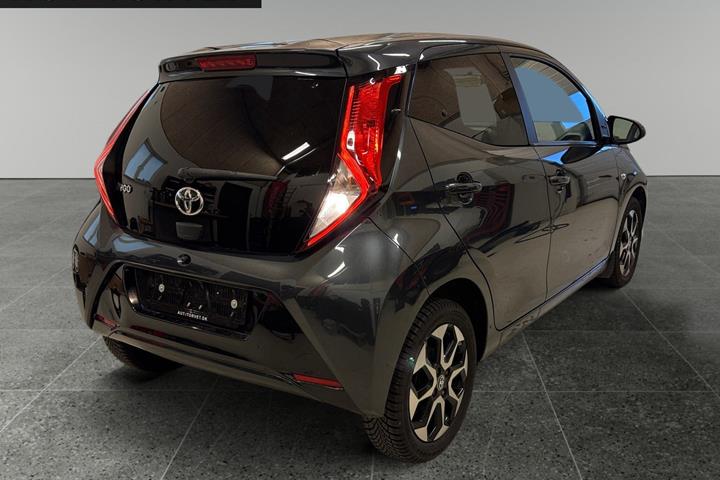 Sort Toyota Aygo fra 2021