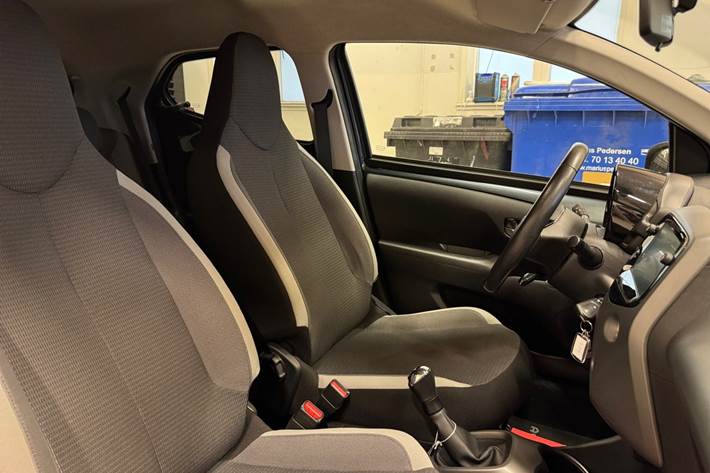 Sort Toyota Aygo fra 2021