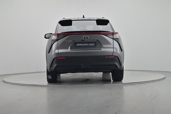 Grå Toyota BZ4X fra 2024