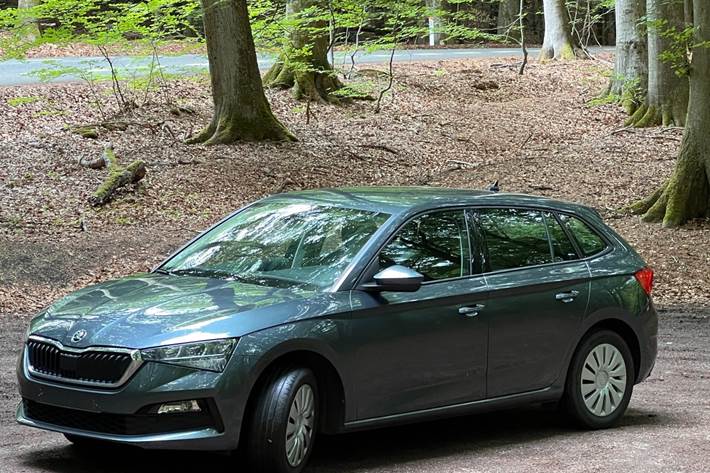 Sort Skoda Scala fra 2021