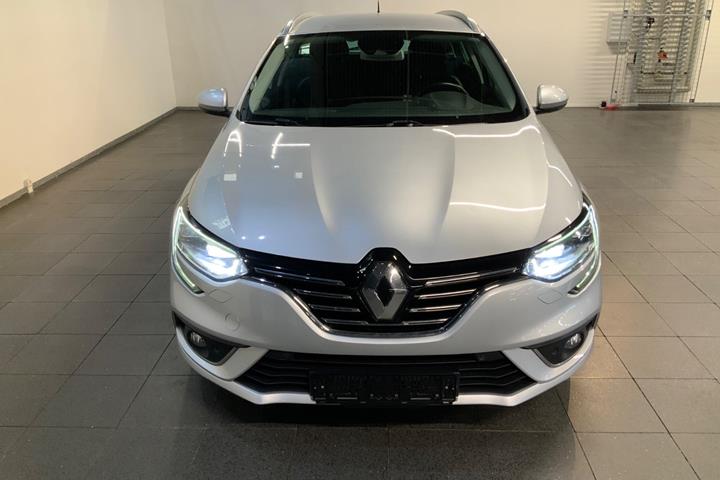 Sølv Renault Megane IV fra 2018