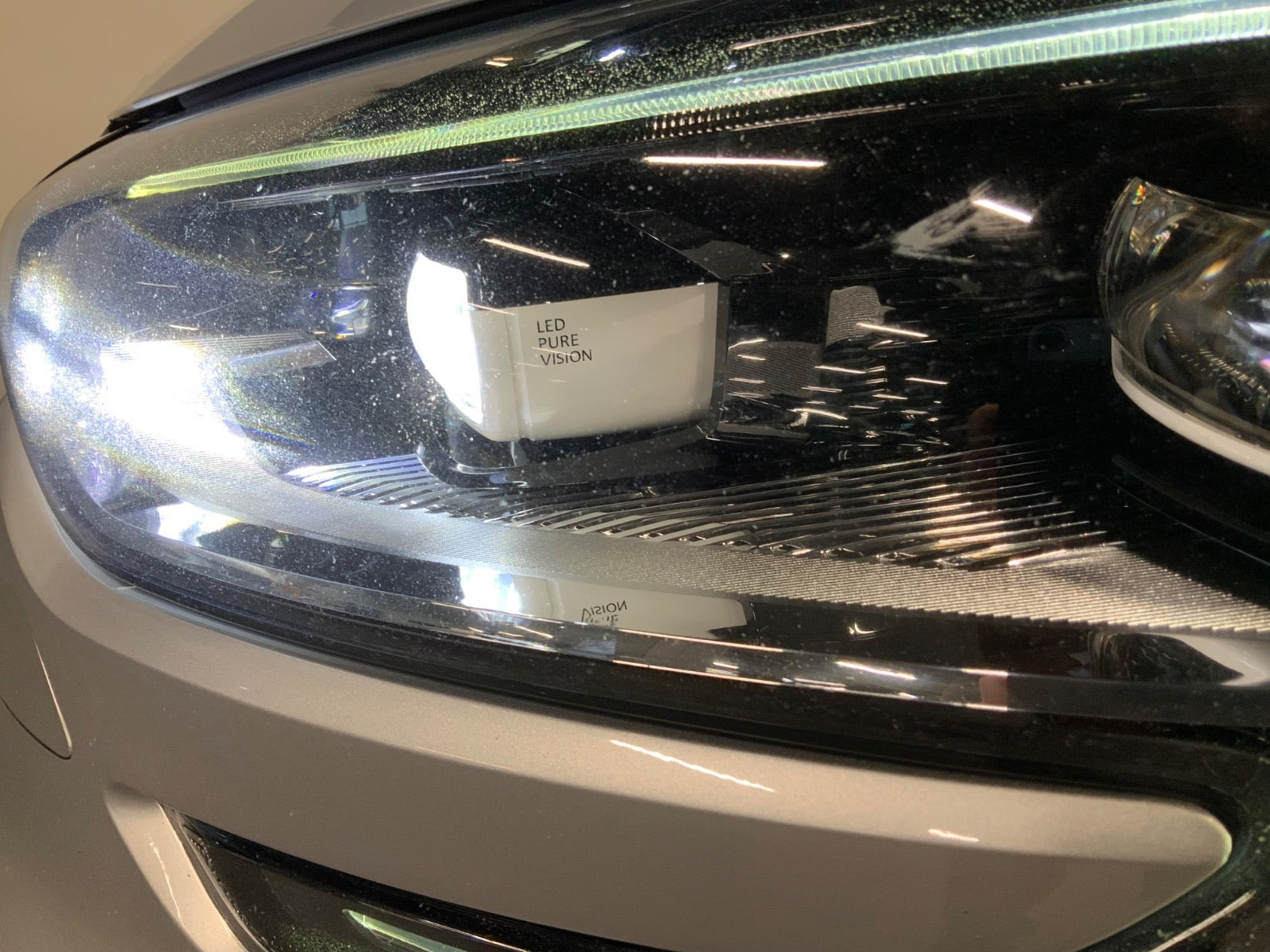 Sølv Renault Megane IV fra 2018