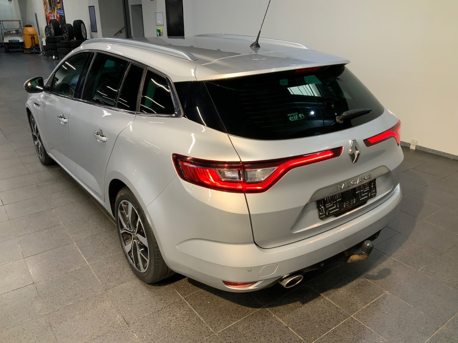 Sølv Renault Megane IV fra 2018