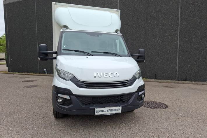 Hvid Iveco Daily fra 2016