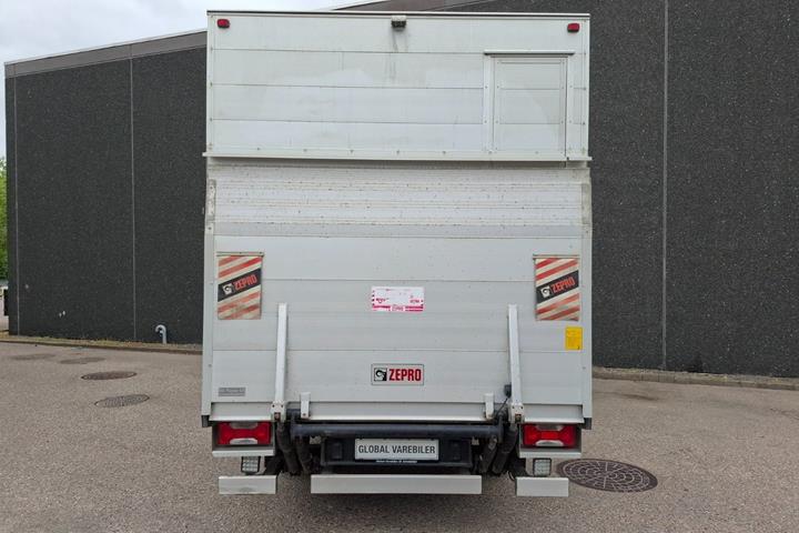 Hvid Iveco Daily fra 2016