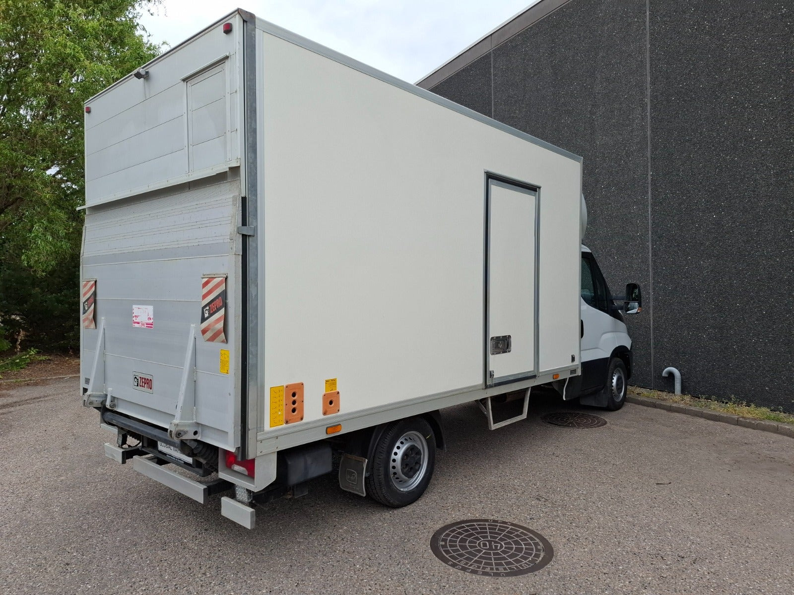 Hvid Iveco Daily fra 2016
