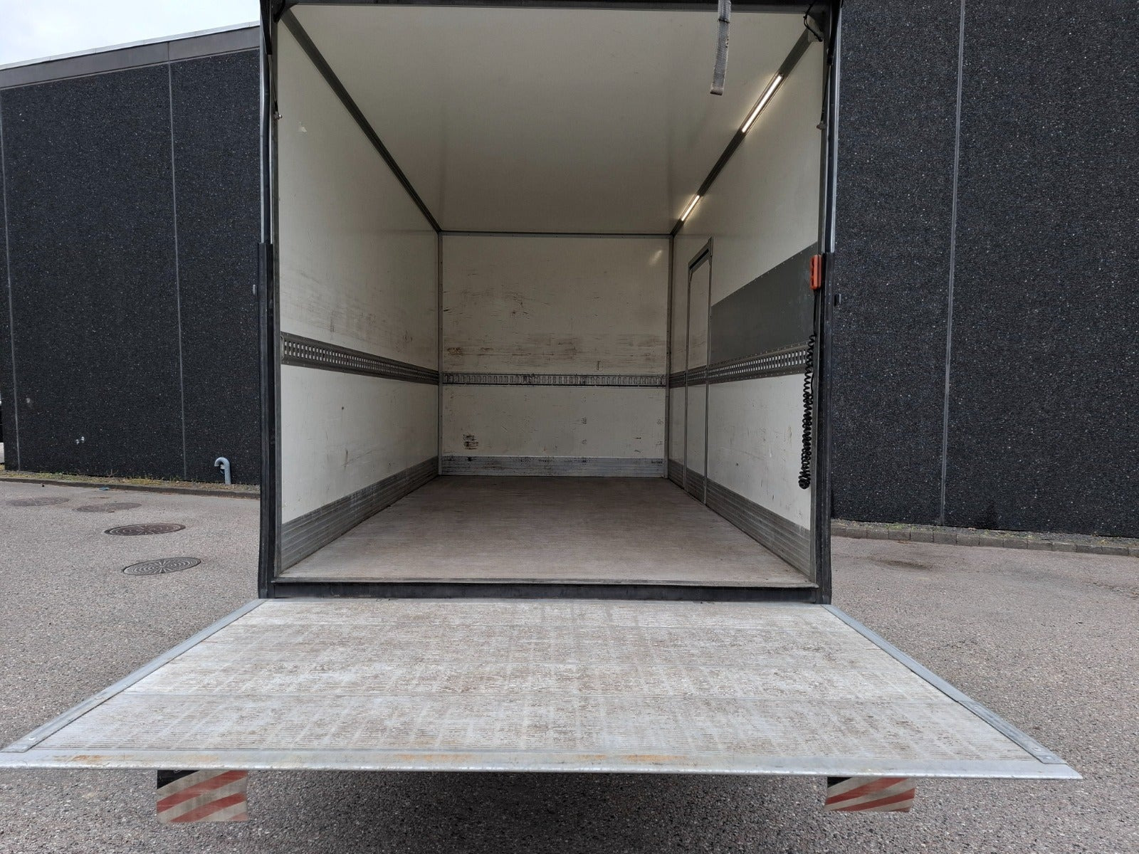 Hvid Iveco Daily fra 2016
