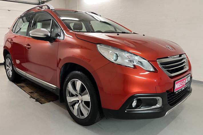 Orange Peugeot 2008 fra 2015