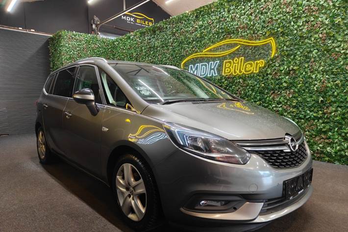 undefined Opel Zafira Tourer fra 2018