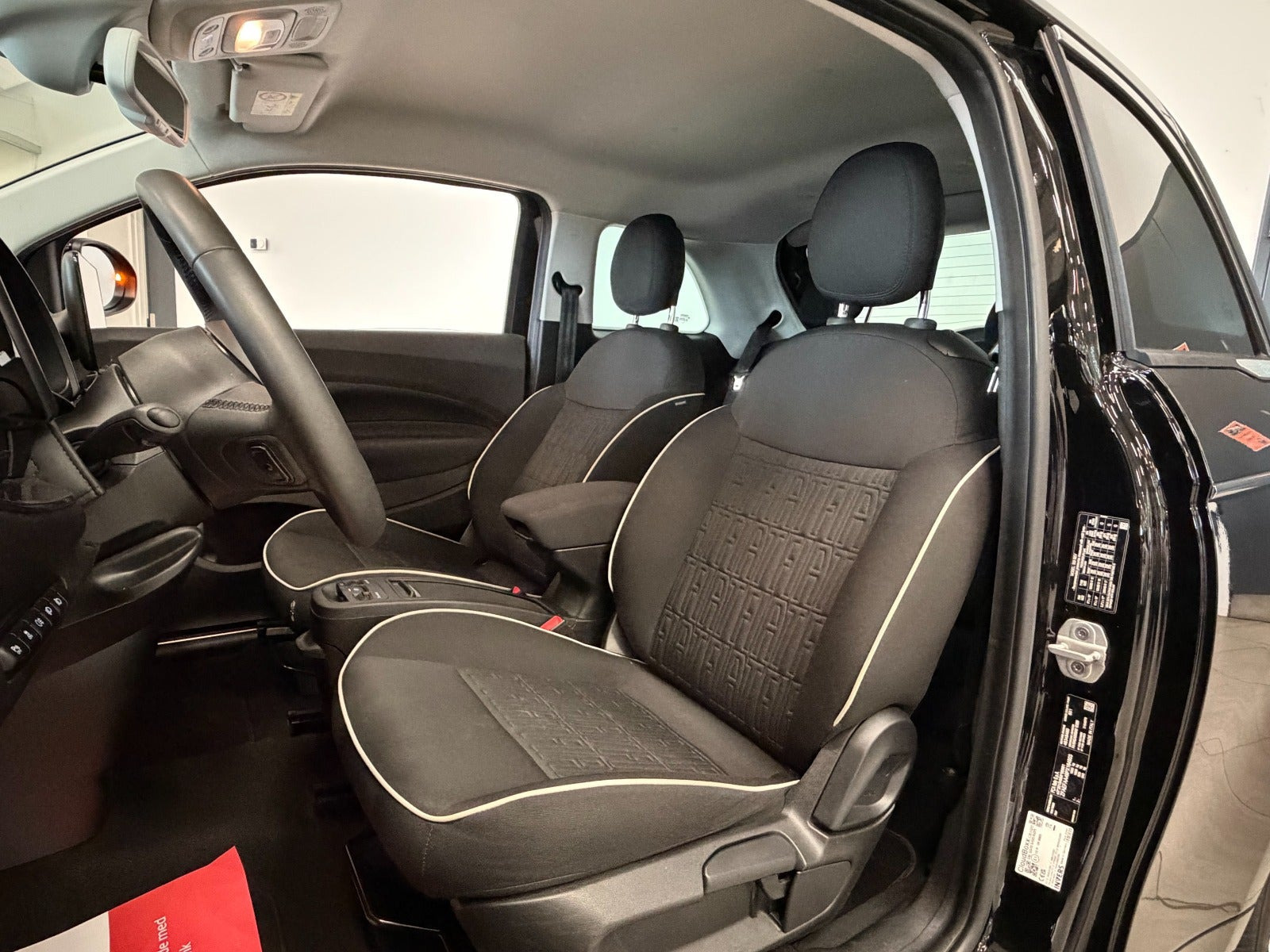Sort Fiat 500e fra 2023