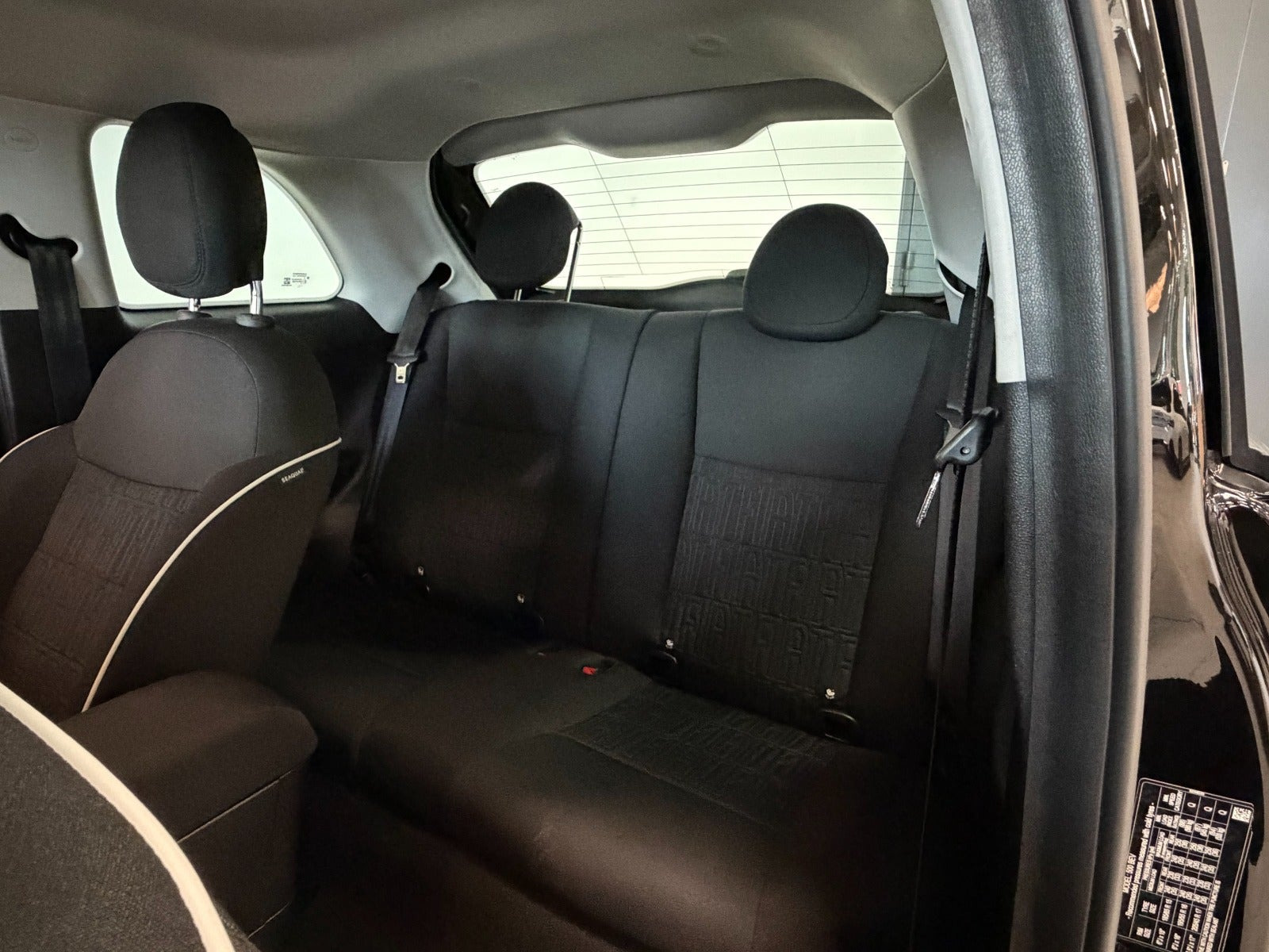 Sort Fiat 500e fra 2023