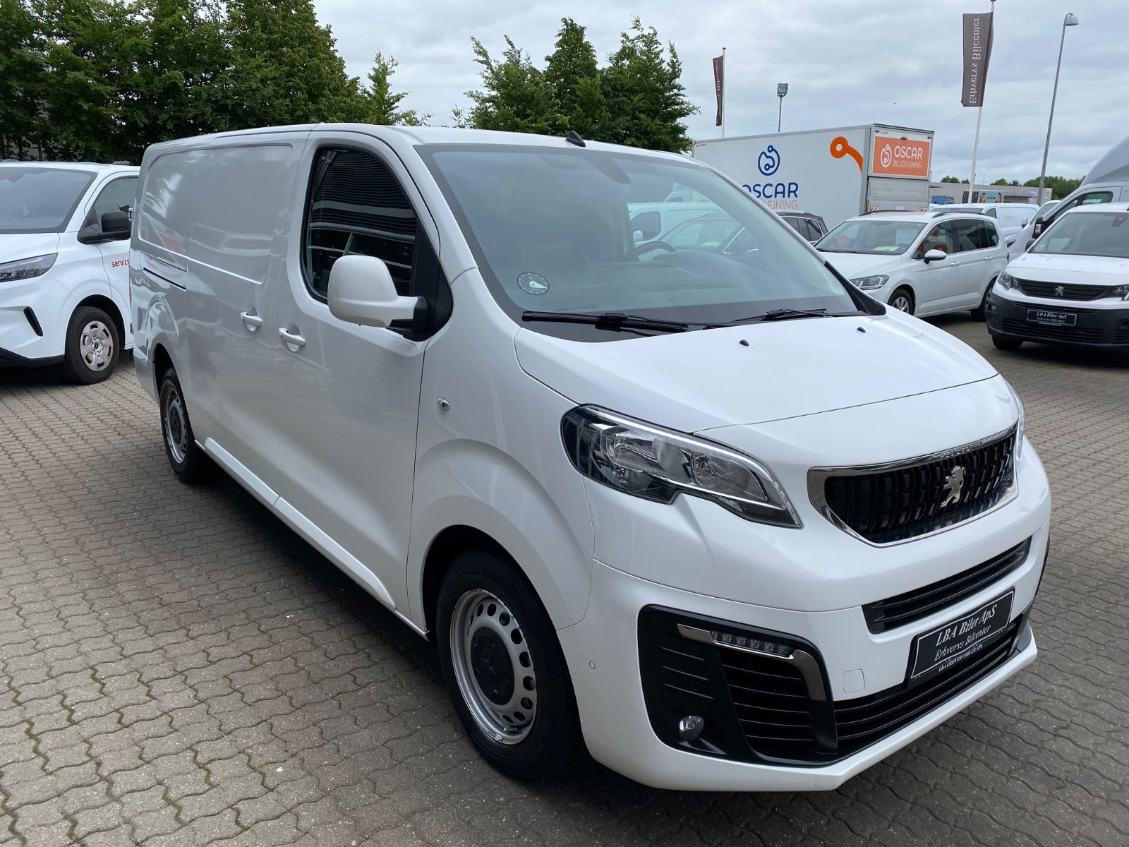 Hvid Peugeot Expert fra 2021