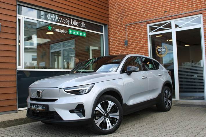 Sølv Volvo C40 fra 2023