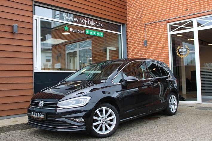 Sort VW Golf Sportsvan fra 2020