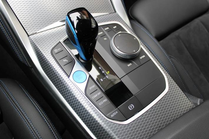 Sort BMW i4 fra 2023