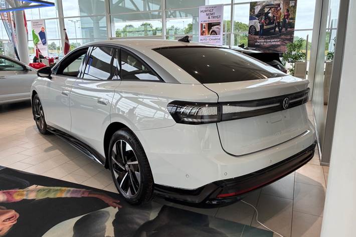 Hvid VW ID.7 fra 2026