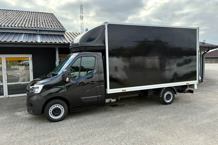 Sort Renault Master IV T35 fra 2022