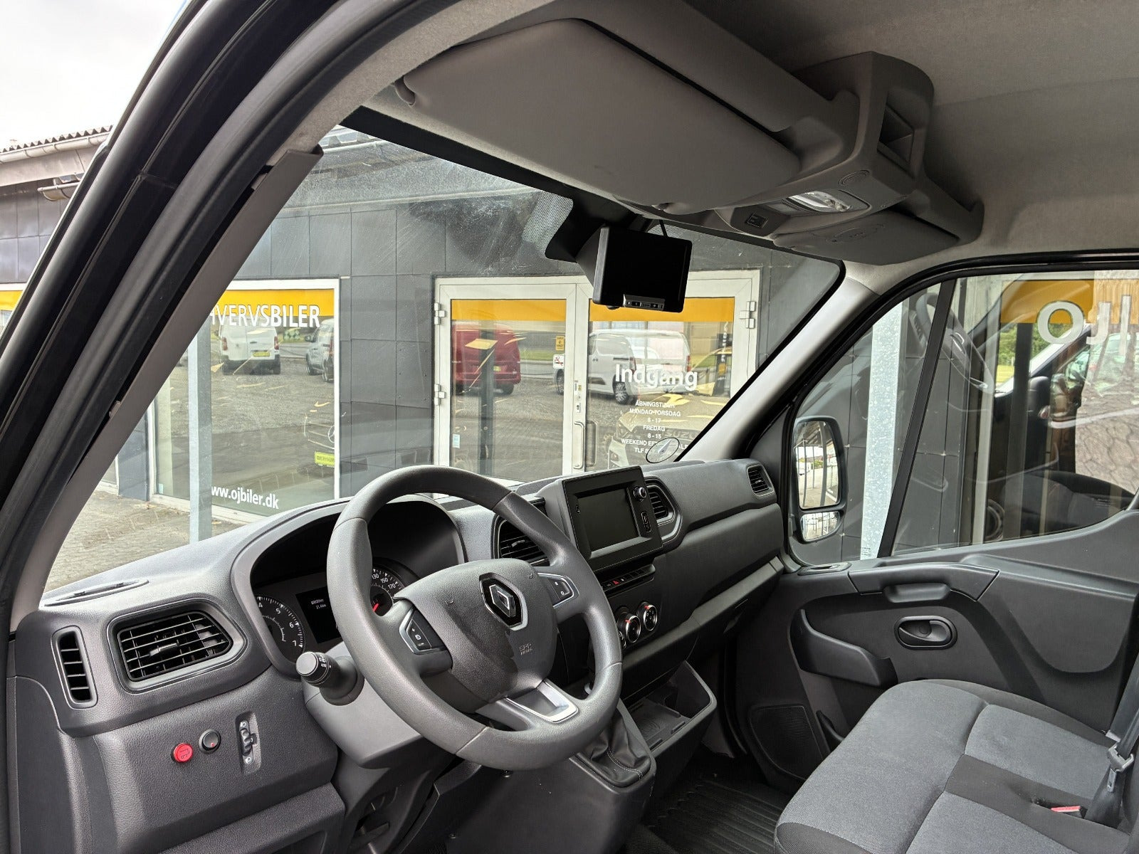 Sort Renault Master IV T35 fra 2022