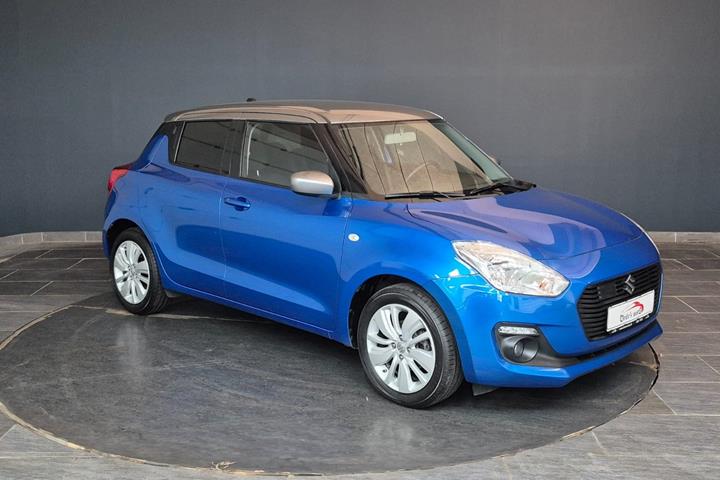 Blå Suzuki Swift fra 2019