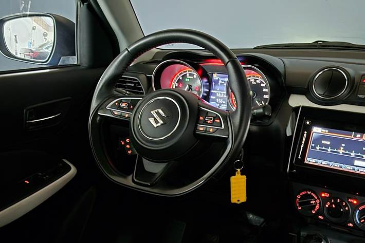 Blå Suzuki Swift fra 2019