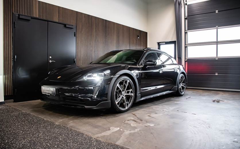 Porsche Taycan 4S Performance+ Cross Turismo