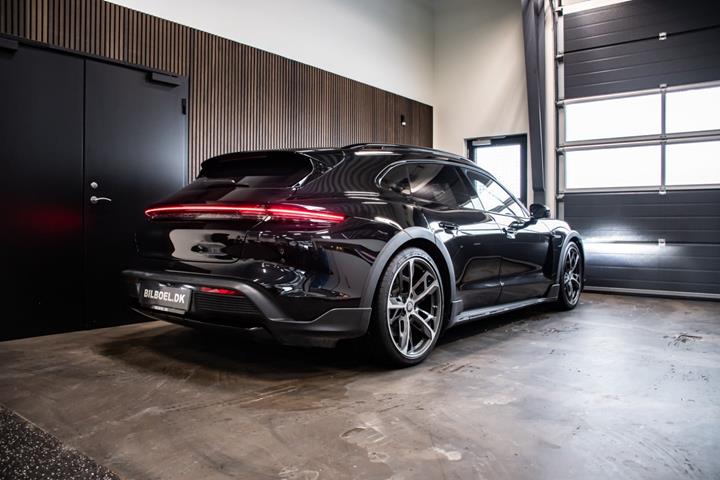 Sort Porsche Taycan 4S fra 2022