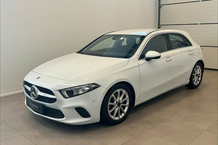Hvid Mercedes A200 d fra 2020