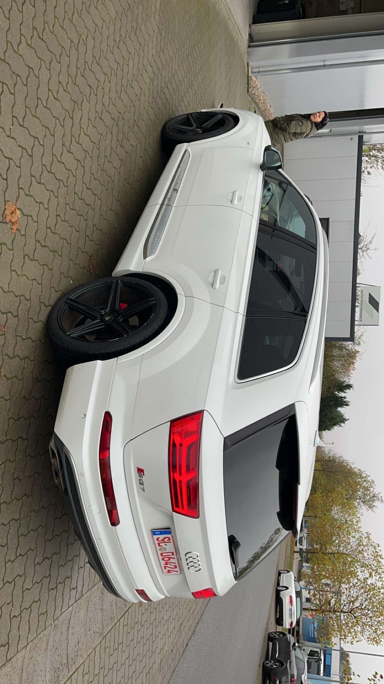 Hvid Audi SQ7 fra 2016