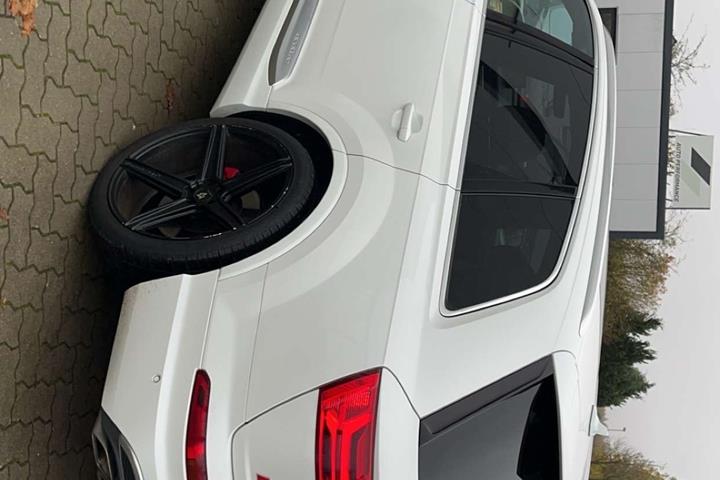 Hvid Audi SQ7 fra 2016
