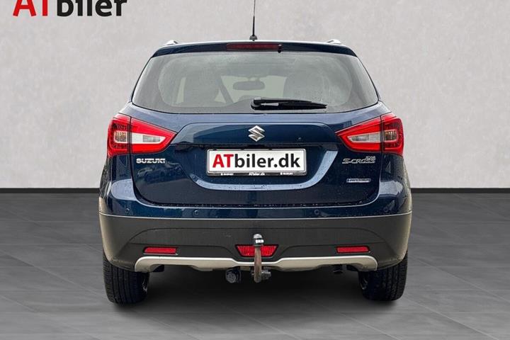 Blå Suzuki S-Cross fra 2021