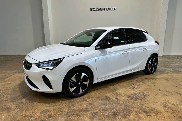 Hvid Opel Corsa-e fra 2023