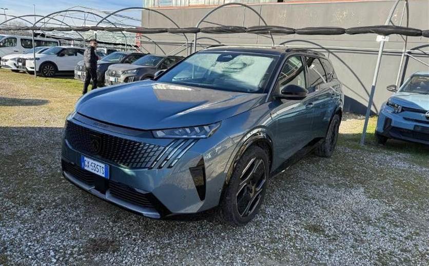 Peugeot e-5008 EL GT Pack 210HK 5d Aut.