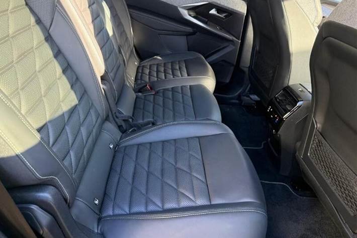 undefined Peugeot e-5008 fra 2025