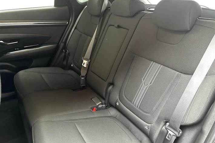 Rød Hyundai Tucson fra 2023