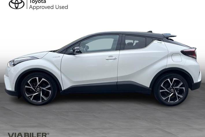 Hvid Toyota C-HR fra 2019