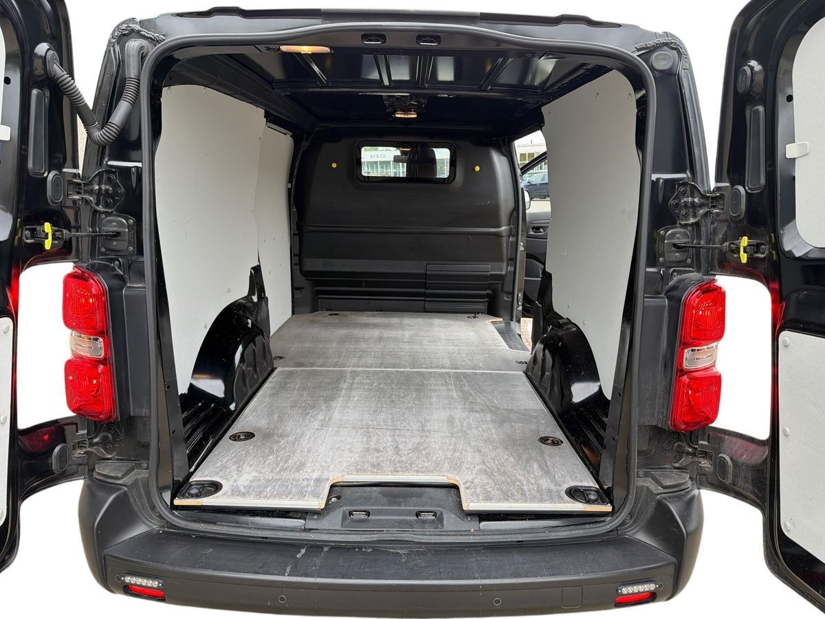 Sort Toyota ProAce fra 2023
