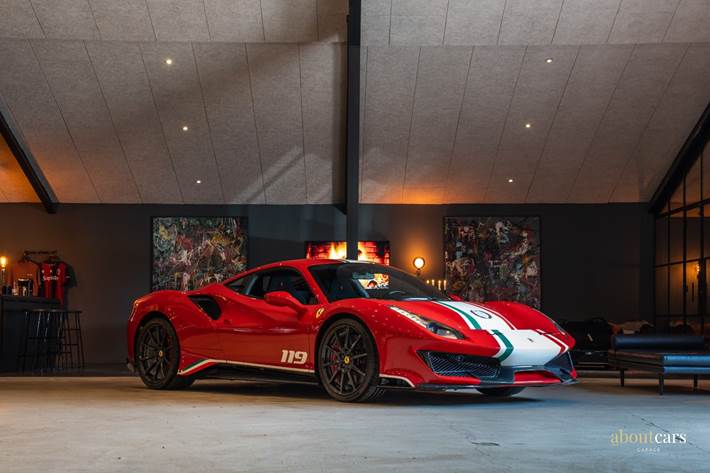 Rød Ferrari 488 Pista Piloti fra 2019 set udefra