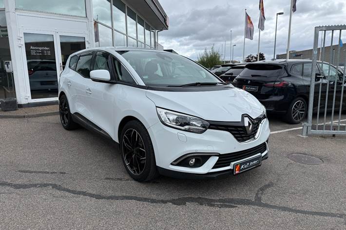 Hvid Renault Grand Scenic IV fra 2019