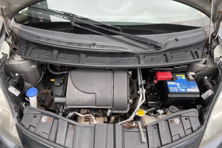 Grå Toyota Aygo fra 2012